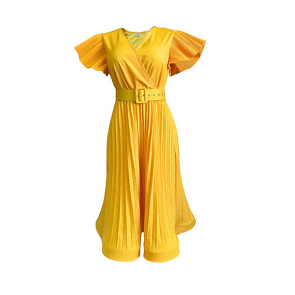 Robe portefeuille pour femmes avec des plis plissés élégants et une ceinture cintrée Chic und Stil