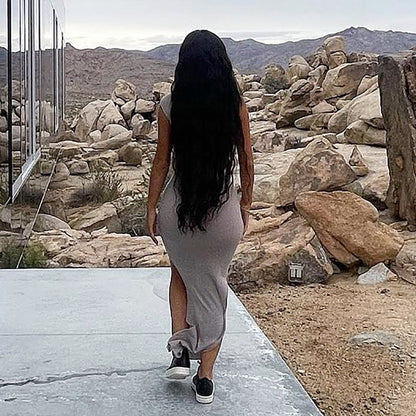 Robe maxi pour femmes avec un design sans épaules et une élégante fente Chic und Stil