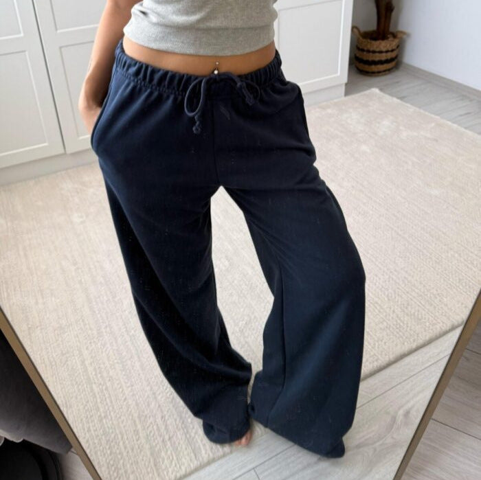 Casual pants for women with elastic waistband and drawstring Chic und Stil