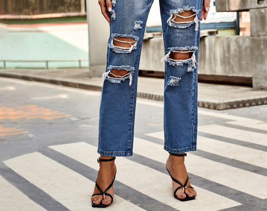 Jean femme coupe décontractée avec éléments déchirés et taille haute Chic und Stil