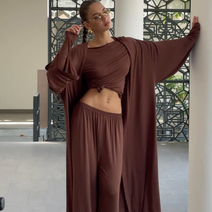 Women's loungewear set with a loose top and wide pants Chic and Style