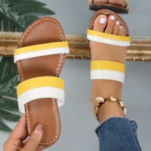 Sandales à brides pour femmes avec un détail multicolore à la mode et une semelle antidérapante Chic und Stil