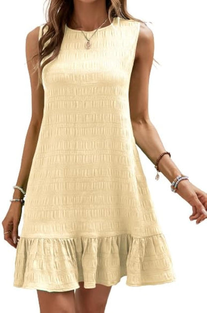 Robe d'été pour femmes avec finition volants et surface texturée Chic und Stil