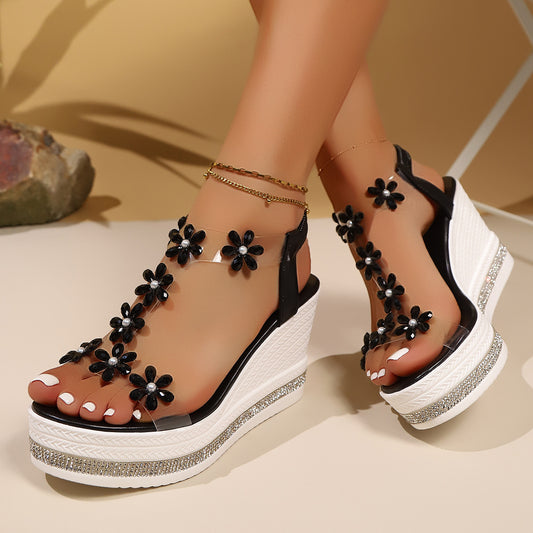 Sandales compensées fleuries pour dames Chic und Stil