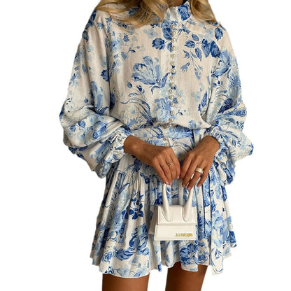 Robe fourreau pour femmes avec col victorien et ourlet à volants Chic und Stil