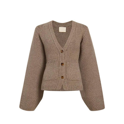 Dames cardigan en tricot décontracté avec une jolie patte de boutonnage et des poches pratiques Chic und Stil