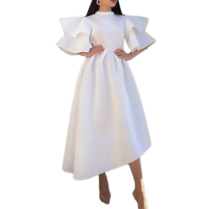 Robe midi femme avec des manches bouffantes volumineuses et un ourlet asymétrique Chic und Stil