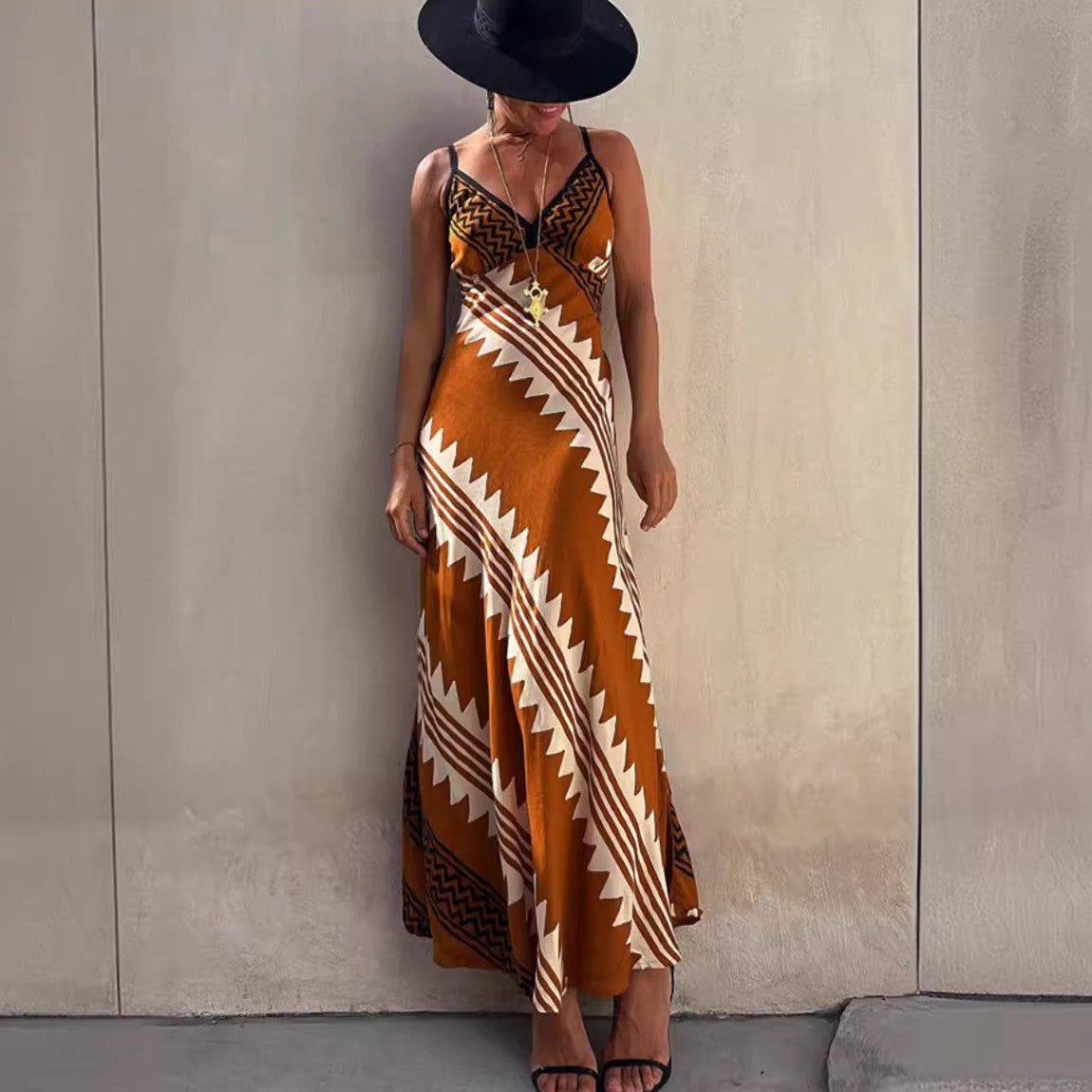 Robe maxi fluide à imprimé géométrique Chic und Stil pour femmes
