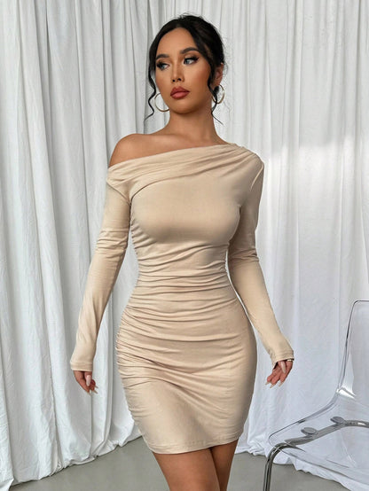 Femmes Robe Mini à Volants Off-Shoulder Chic und Stil