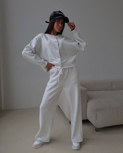 Pull-over décontracté pour femmes avec boutons et pantalon de jogging confortable Chic und Stil