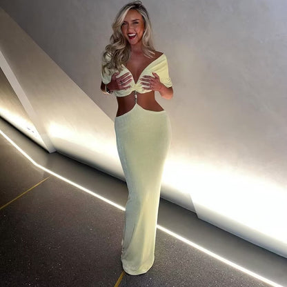 Robe maxi femme avec une découpe séduisante et des détails de volants élégants Chic und Stil