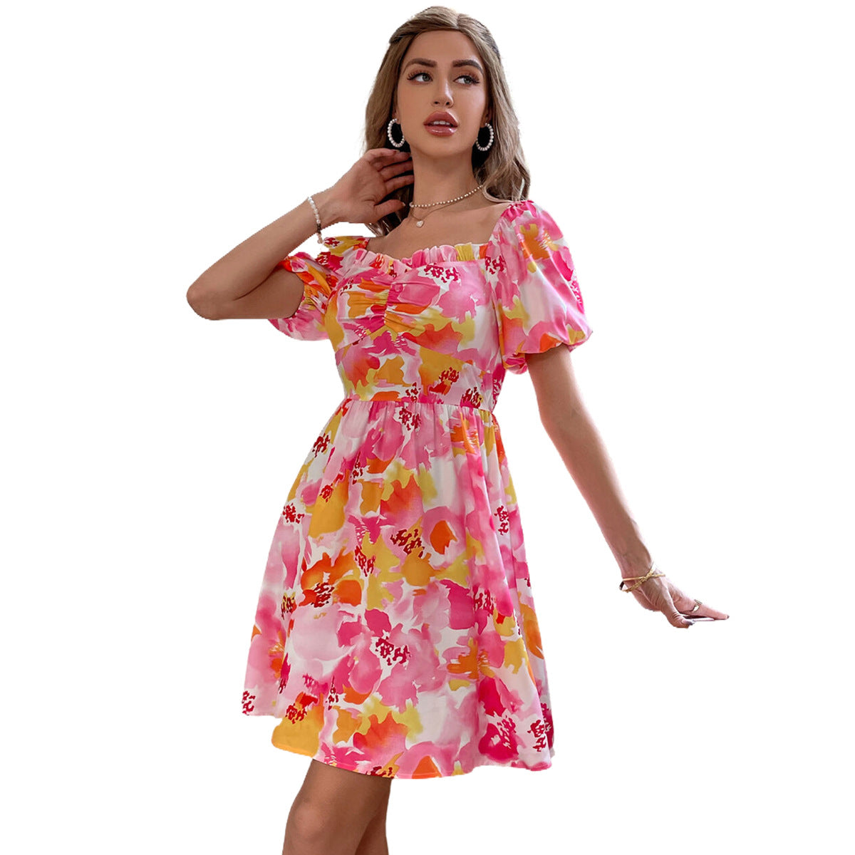 Robe à fleurs éclatante pour femmes avec manches bouffantes et ceinture élastique à la taille Chic und Stil