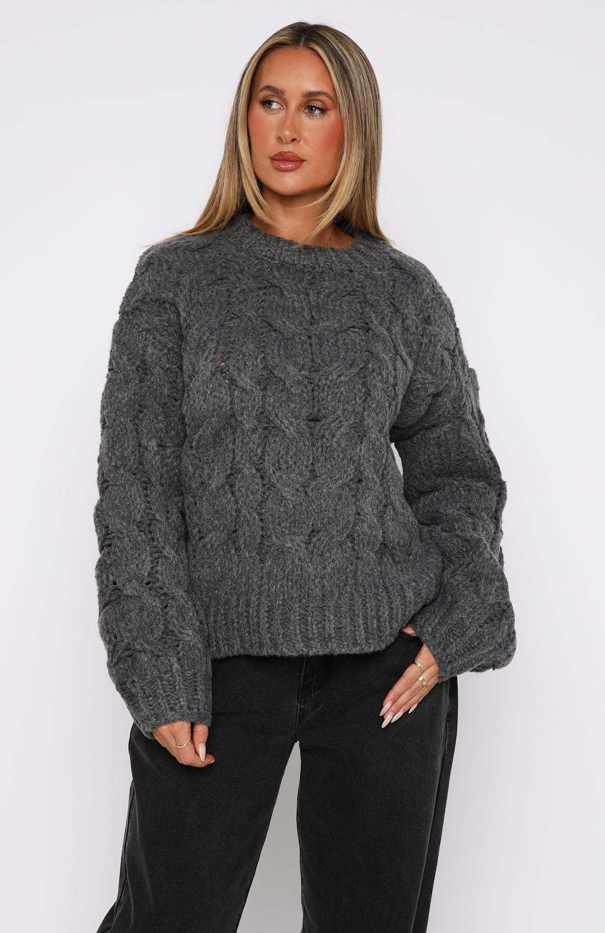 Pull-over en grosse maille pour femmes avec un motif de torsade moderne et une coupe décontractée Chic und Stil