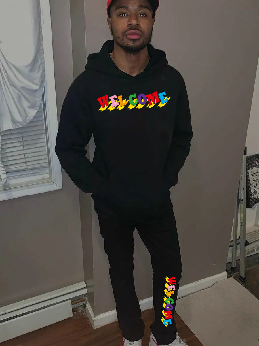 Men's hoodie and jogger pants set with vibrant inscription Chic und Stil