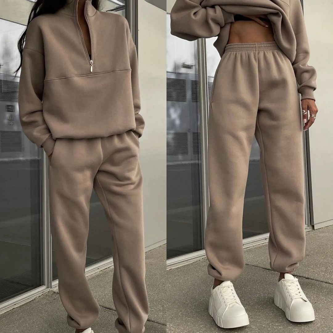 Women Comfortable High Neck Sweatshirt Set and Loose Pants Chic and Style