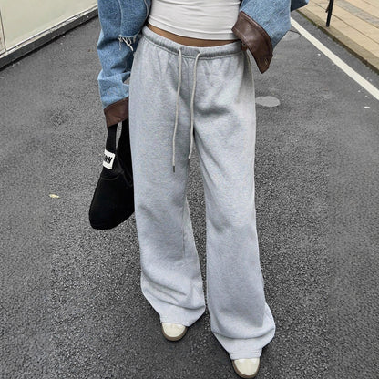 Women's sweatpants with a loose fit and elastic waist Chic and Style