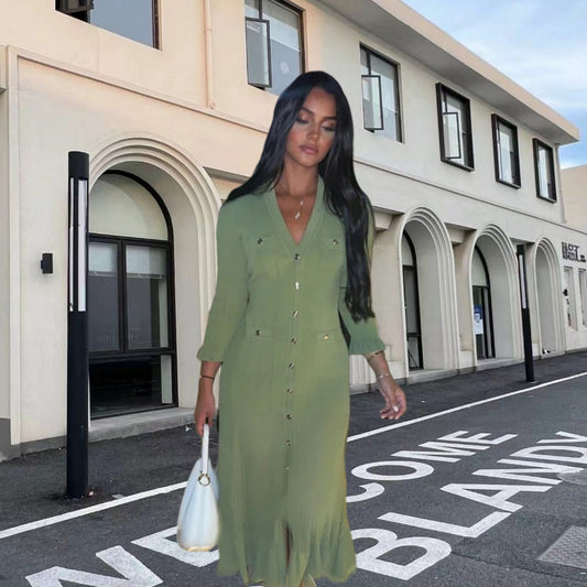 Robe maxi en tricot pour femmes avec patte de boutonnage et décolleté en V tendance Chic und Stil
