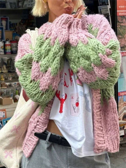 Dame cardigan en tricot épais avec motif en zigzag Chic und Stil