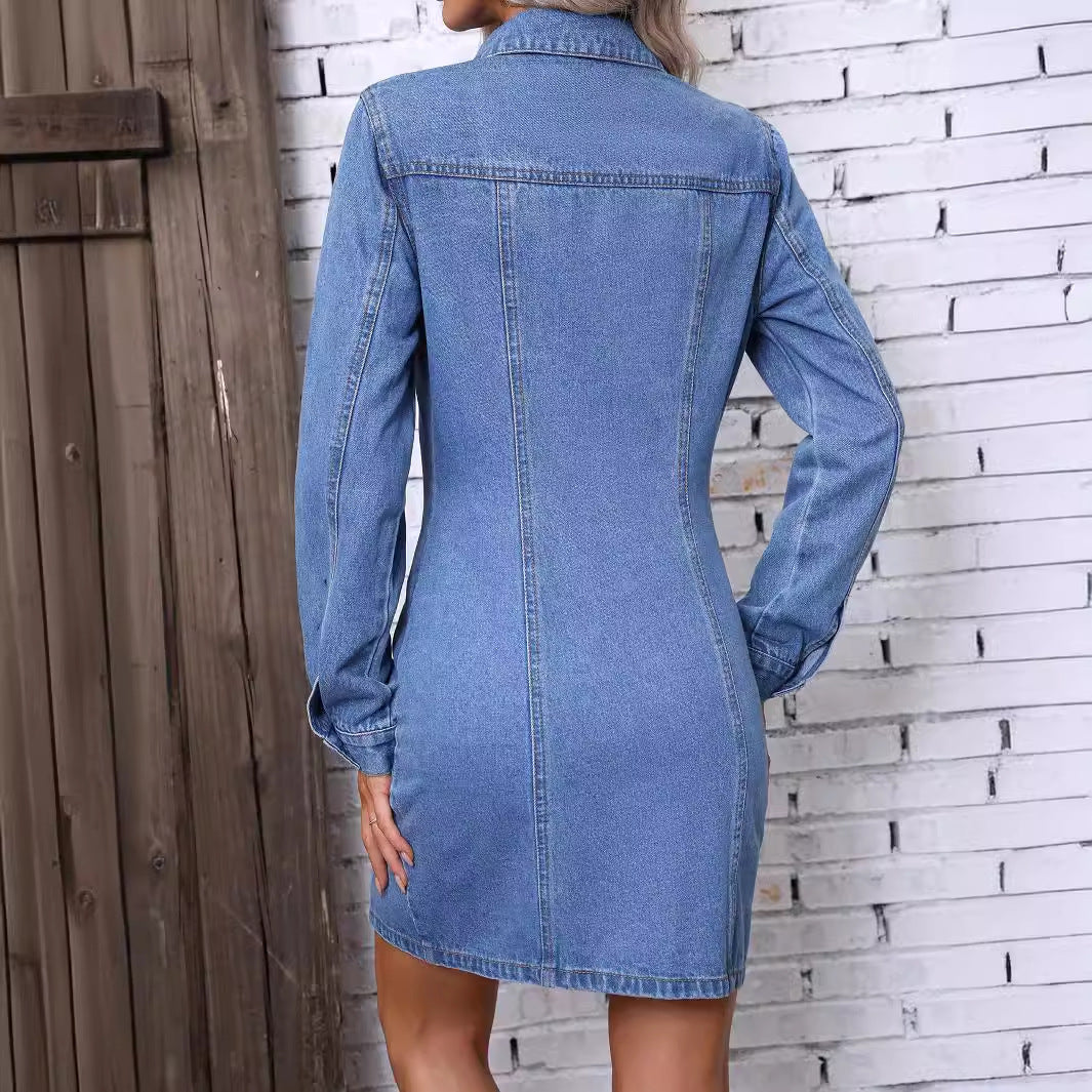 Robe en jean pour femmes à coupe cintrée avec design à boutons Chic und Stil