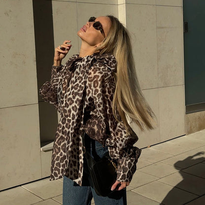 Dames Chemise Oversize avec motif léopard unique Chic und Stil