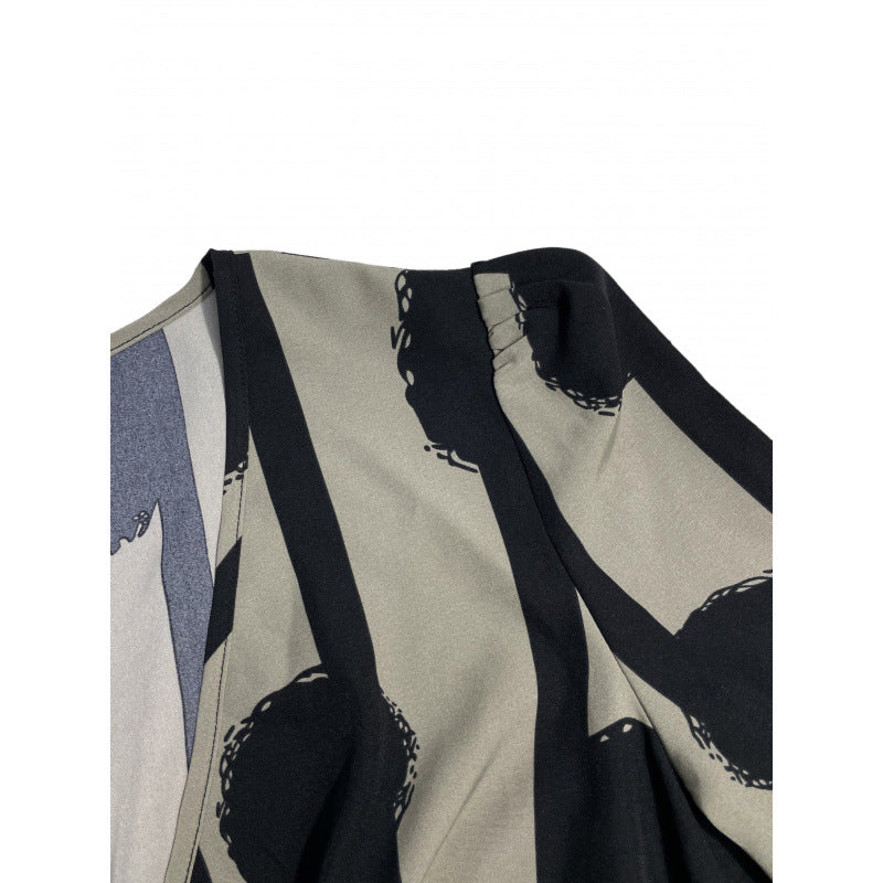 Robe maxi pour femmes avec design à pois à rayures et manches bouffantes Chic und Stil