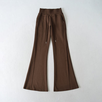 Women’s flared lounge pants with a high waist and practical side pockets Chic and Style