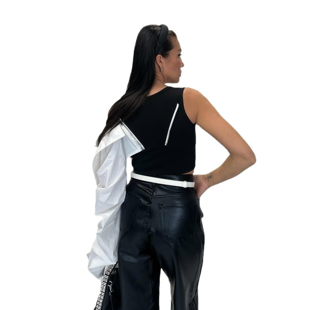 Dames Haut tendance avec des manches puffées frappantes et une fermeture éclair Chic und Stil