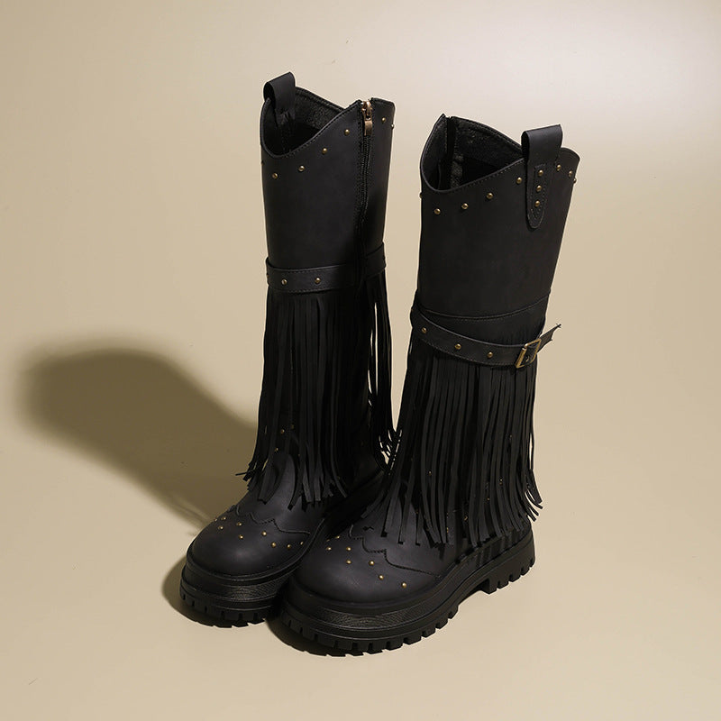 Bottes au-dessus du genou pour femmes avec un design frangé à la mode et un profil robuste Chic und Stil