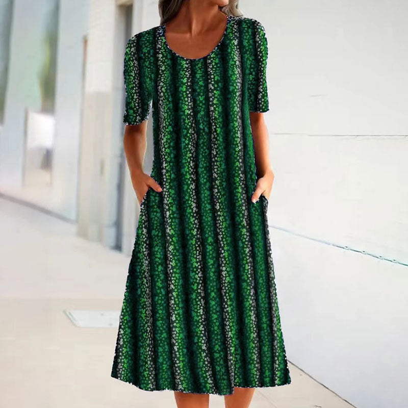 Robe midi pour femmes avec un motif à rayures florales et des poches latérales pratiques Chic und Stil