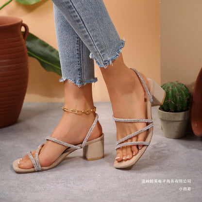 Sandales Élégantes pour Femmes avec Sangles Étincelantes et Talon Bloc Chic und Stil