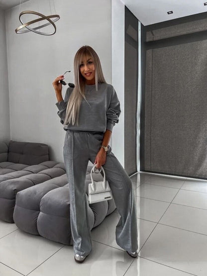 Dames ensemble décontracté ample avec un élégant sweat bleu et un pantalon palazzo Chic und Stil