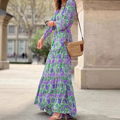 Robe maxi pour femmes avec des motifs floraux et une ceinture taille tendance Chic und Stil