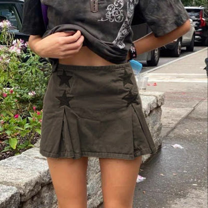 Jupe mini pour femmes avec des détails étoilés structurés et un matériau de haute qualité Chic und Stil