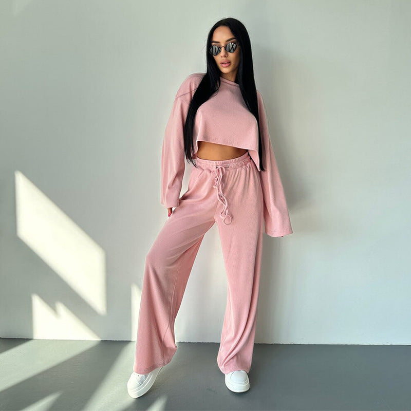 Casual women top cropped top and loose leisure pants Chic and Style