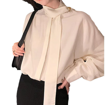 Blouse élégante à nœud papillon Chic und Stil pour femmes