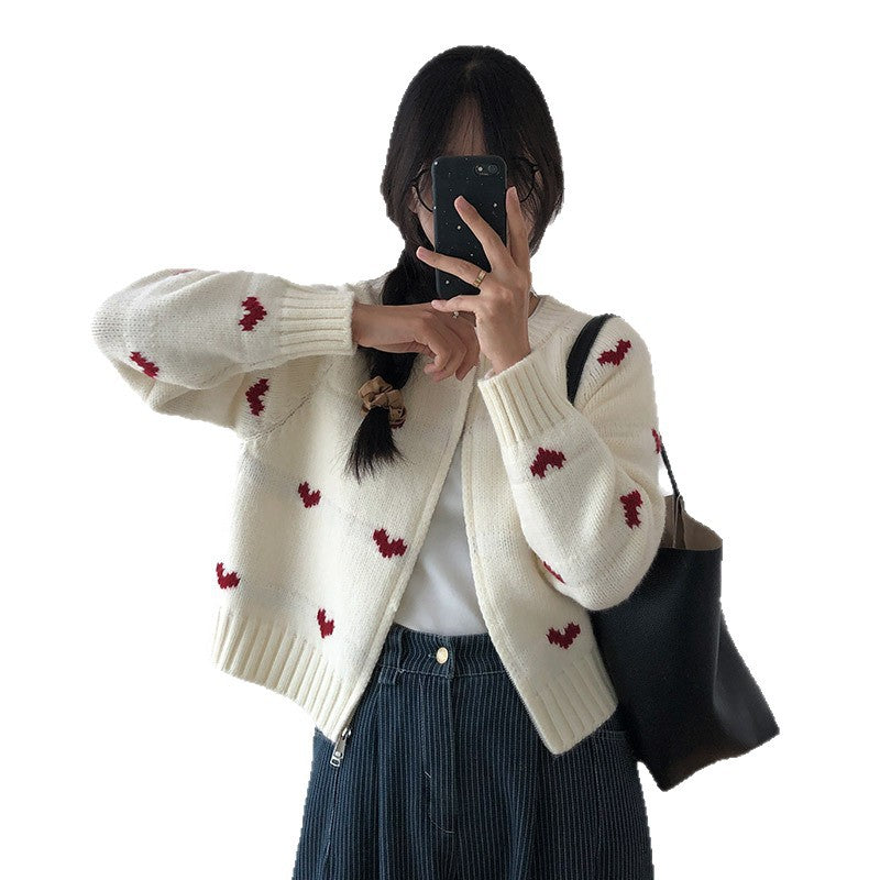 Dames confortable cardigan avec motif en cœur et détail élégant de boutons Chic und Stil