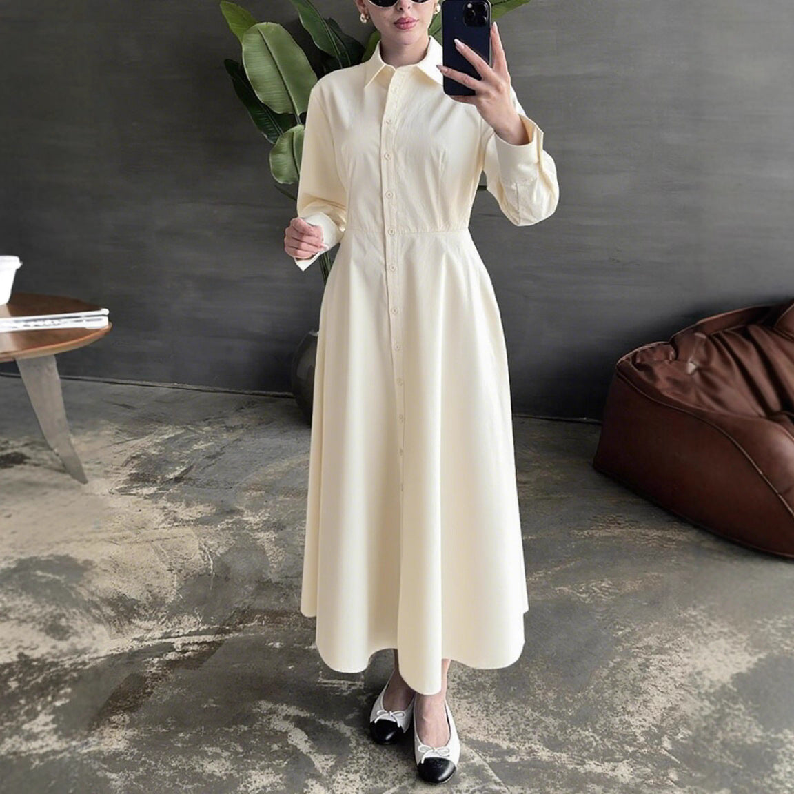 Robe chemise pour femmes avec boutonnière élégante et silhouette cintrée Chic und Stil