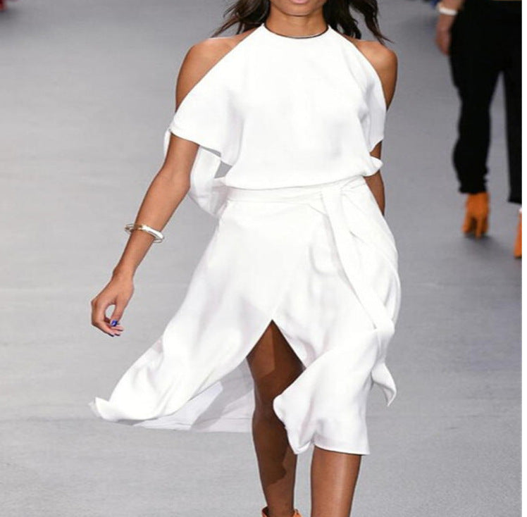 Dames Robe maxi élégante et fluide avec décolleté plongeant et taille marquée Chic und Stil
