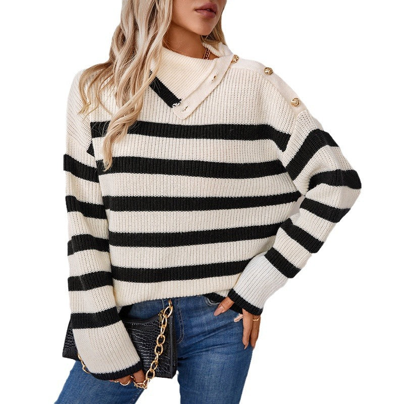 Pull à col roulé pour femmes avec détails de boutons et design rayé Chic und Stil