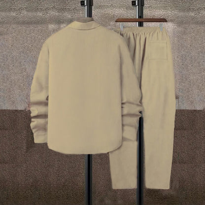 Costume de loisirs pour hommes avec design rayé et poches pratiques Chic und Stil