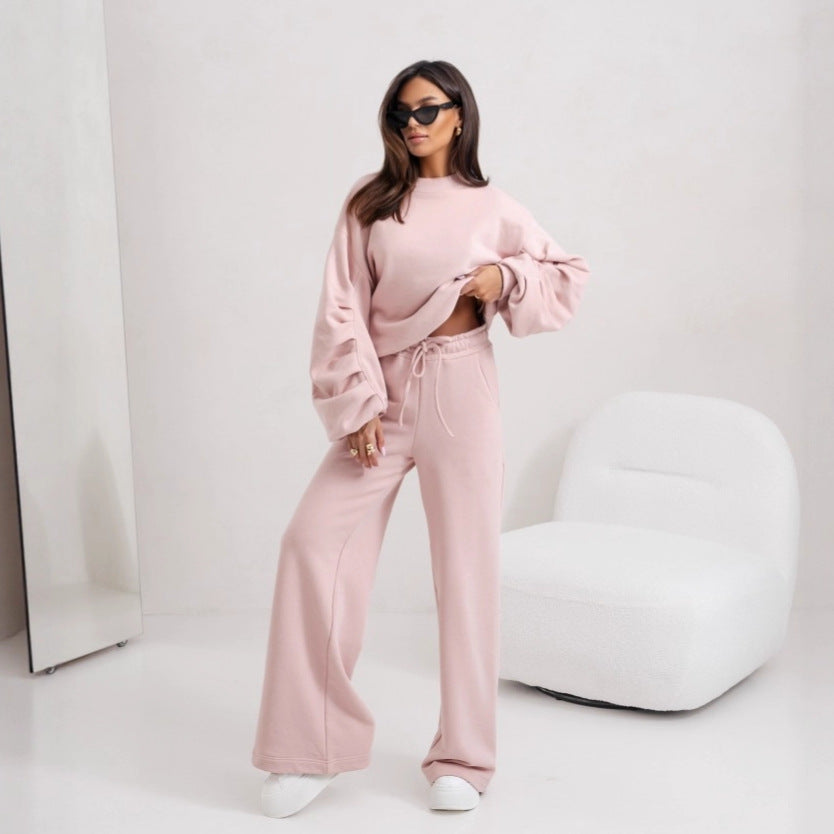 Casual outfit for women with wide pants and oversized sweatshirt Chic und Stil