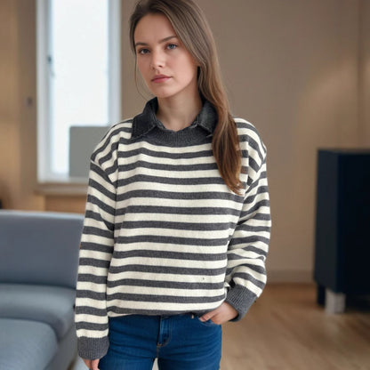 Pull décontracté pour dames avec motif rayé structuré et col à la mode Chic und Stil