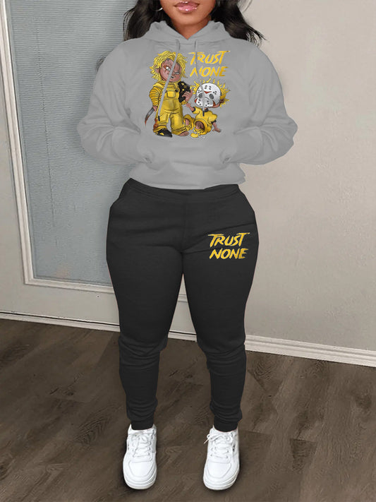 Women's hoodie and jogging pants set with creative print design Chic und Stil
