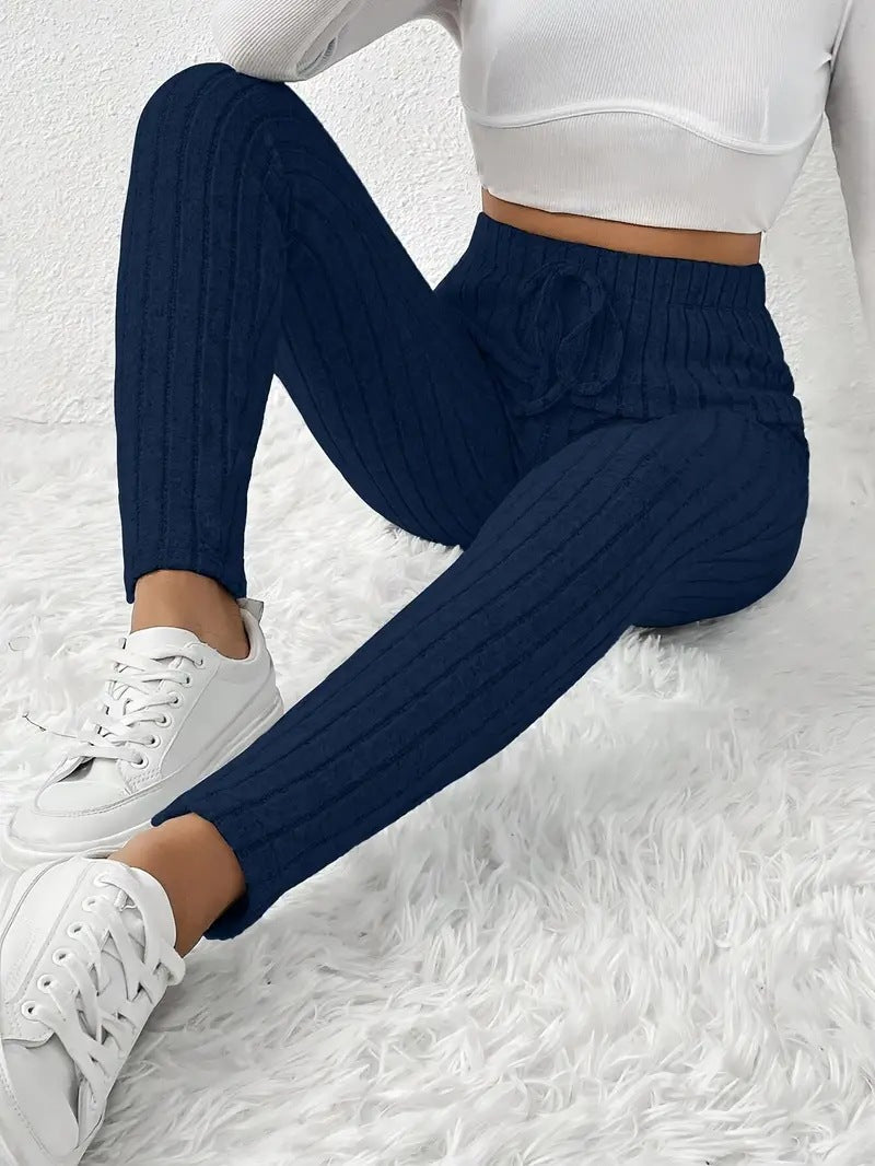 Chic and Style women's lined sweatpants with ribbed structure
