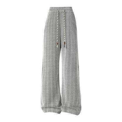 Wide harem pants for women with elastic waistband and trendy zigzag pattern Chic and Style