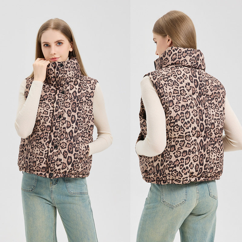 Dame Gilet rembourré avec motif léopard et col haut Chic und Stil