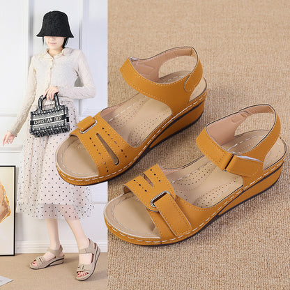 Sandales compensées de confort réglables pour femmes Chic und Stil