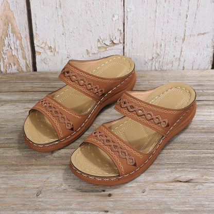 Chaussures de jardin confortables pour femmes avec une broderie élégante Chic und Stil