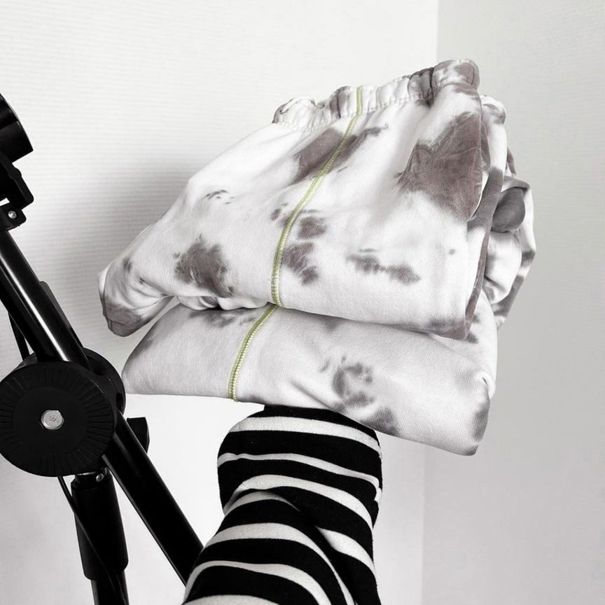 Ensemble décontracté pour femmes en sweat-pants douillets et hoodie Chic und Stil