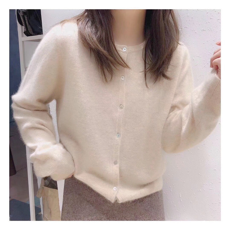 Cardigan pour femmes confortable en tricot avec texture fine et boutons Chic und Stil